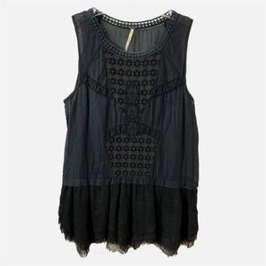 Free People Sleeveless Eyelet Lace Rounded Neckline Blouse Gauzy Ruffle Raw Hem